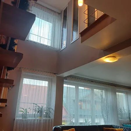 Centrum Dwupoziomowy 120 Metrow Nowy Targ