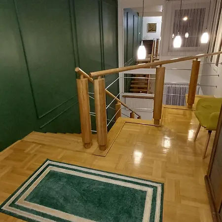 Centrum Dwupoziomowy 120 Metrow Nowy Targ