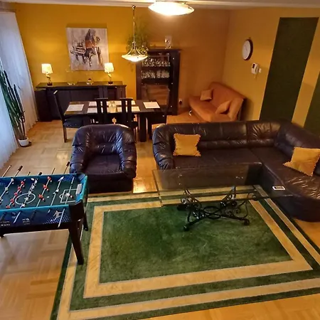 Centrum Dwupoziomowy 120 Metrow